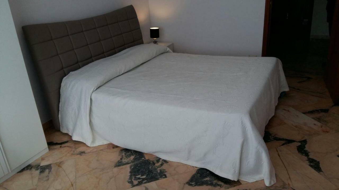 Bed & Breakfast Domus Lupiae Lecce